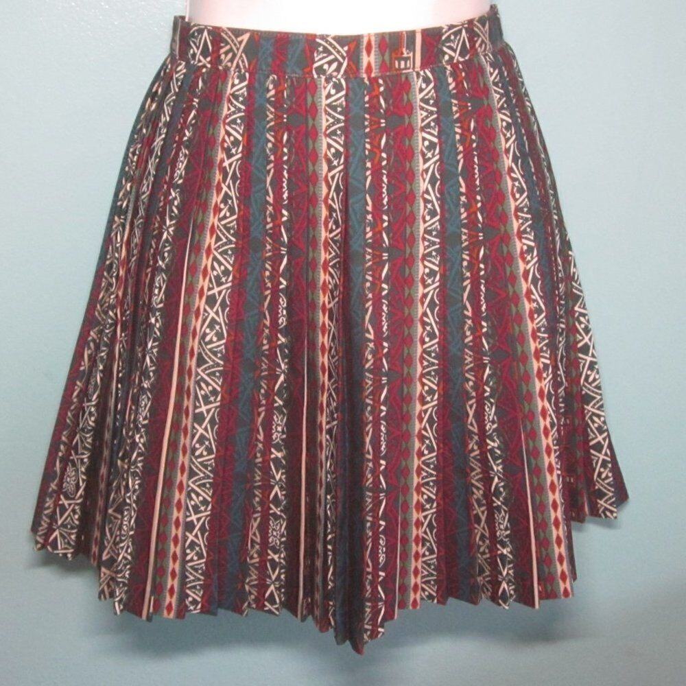Vintage Unworn NIKE Pleated A-Line Mini Athletic Skirt 27" Waist Fits Size XS